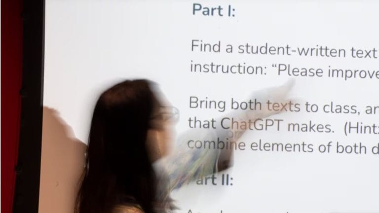 Üniversiteler ödevleri ‘ChatGPT’ye dayanıklı’ hale getirmeye çalışıyor