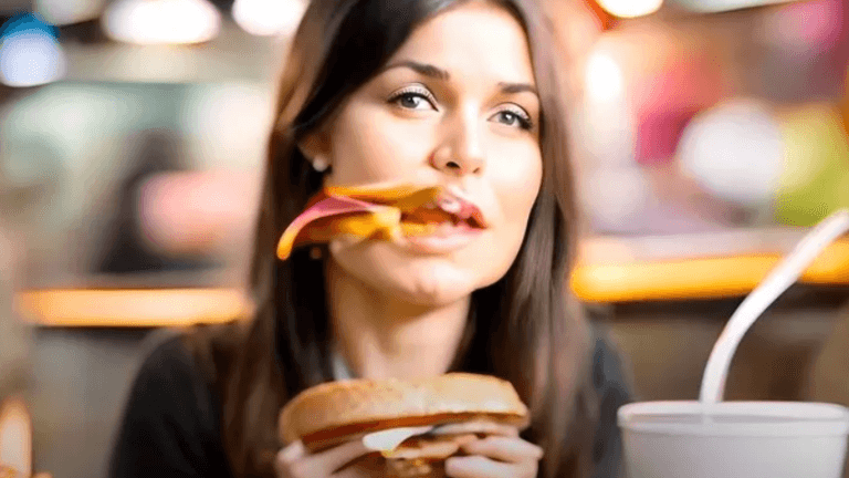 Burger King’ten yapay zeka destekli tüyler ürperten reklam