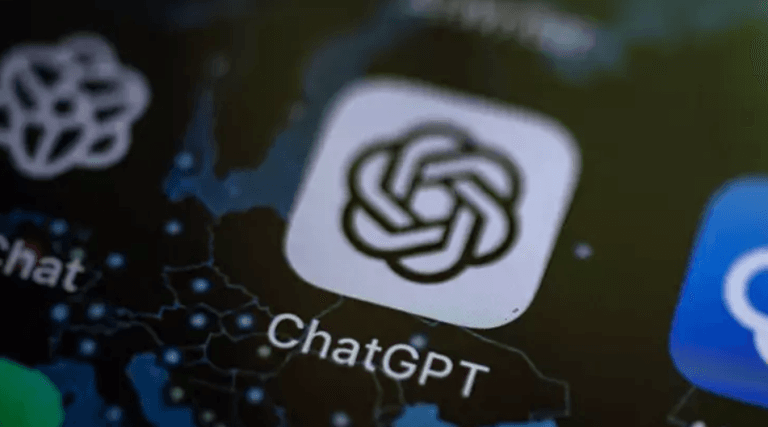 Ünlü yapay zeka uygulaması çöktü! Yapay zeka sohbet robotu ChatGPT, 40 dakika boyunca kesinti yaşadı. Open AI’den açıklama geldi.